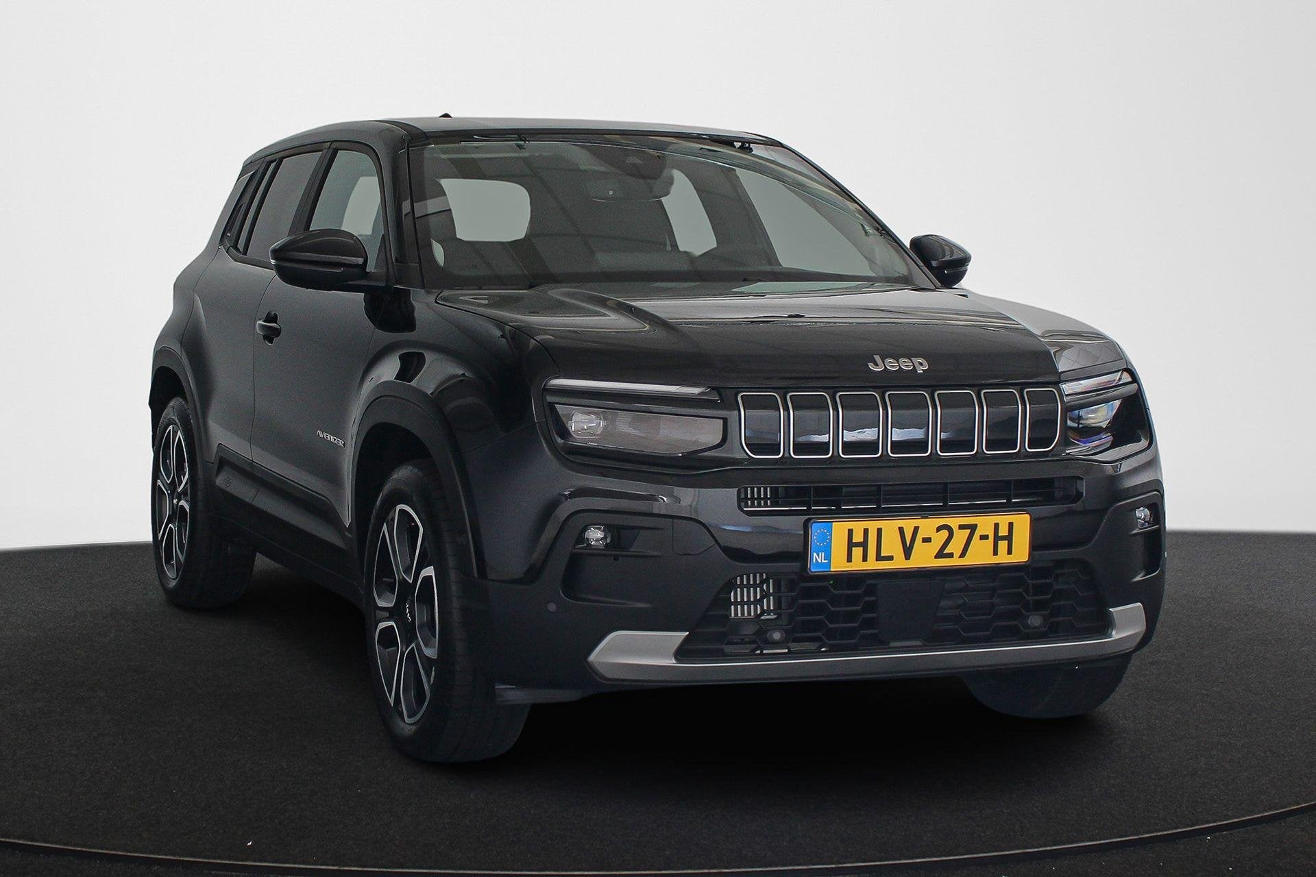Jeep Avenger 1.2 e-Hybrid Summit JBL Audio Stoel-Voorruitver, Stof, Gebruikt, 1199 cc, 620 kg