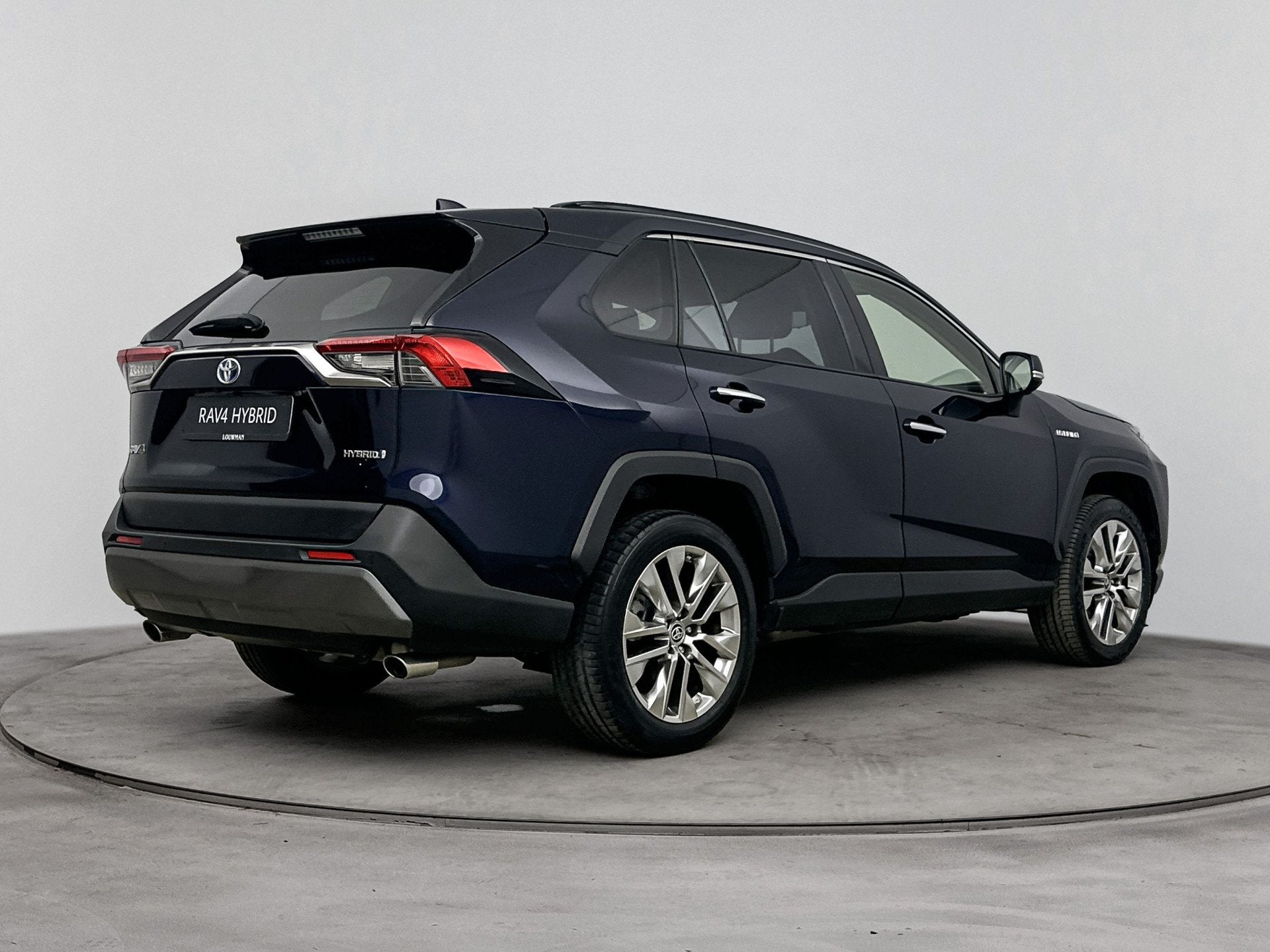 Foto 2 van Toyota RAV4 2.5 Hybrid Executive | Voorruit-Stuur-Stoelverwa