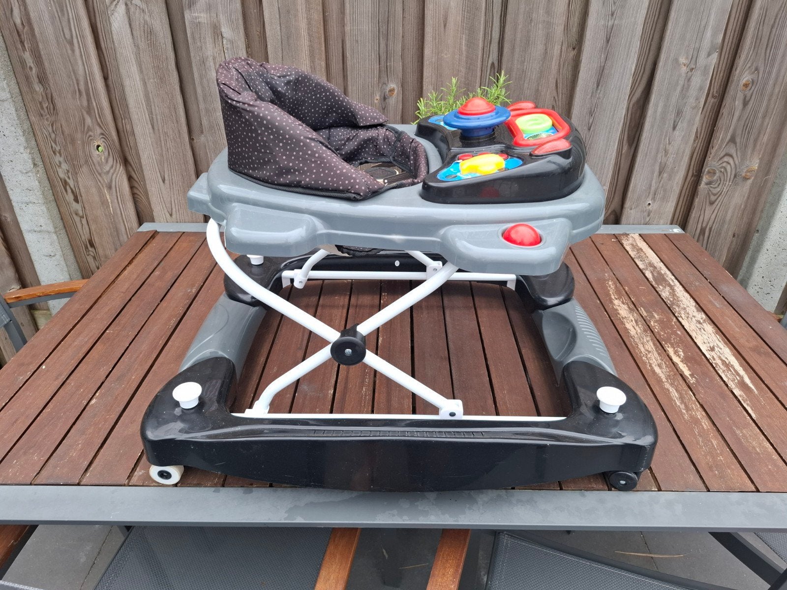Babywalker met speelpaneel en wieltjes, Ophalen of Verzenden, Zo goed als nieuw, Overige typen, Met licht