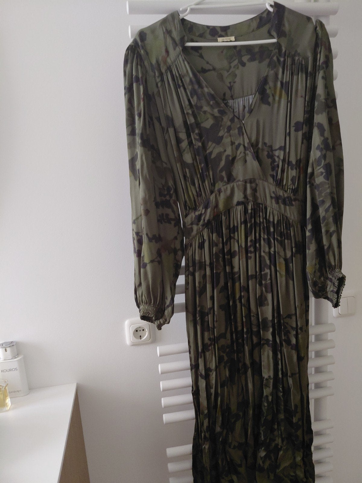 Bellerose midi jurk met bloemenprint maat 4, Kleding | Dames, Maat 38/40 (M), Bellerose, Ophalen of Verzenden, Zo goed als nieuw