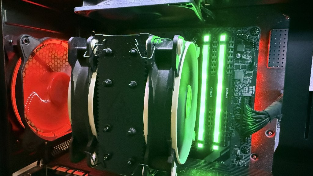 AMD Ryzen 5 2600 met Arctic cooler, 6-core, Gebruikt, Socket AM4, 3 tot 4 Ghz