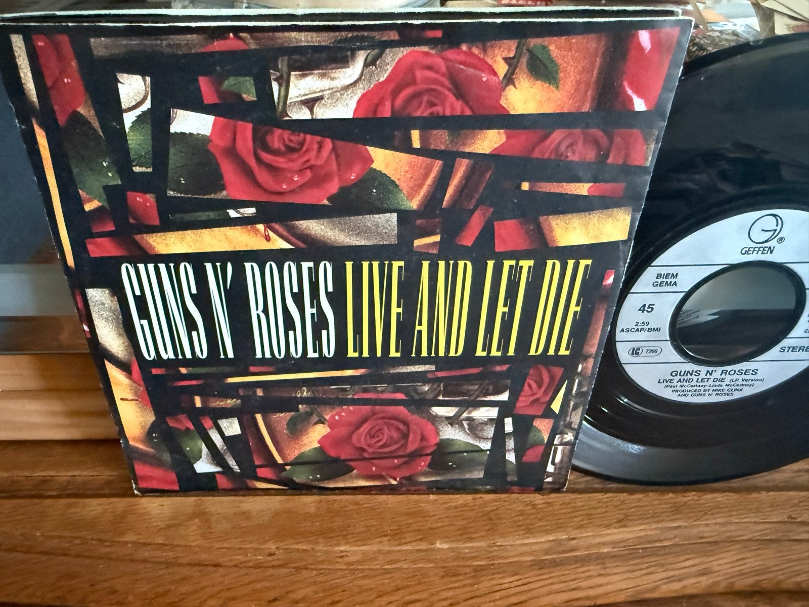 Guns N' Roses - Live And Let Die - Single, Cd's en Dvd's, Vinyl Singles, Fotohoes, Ophalen of Verzenden, Zo goed als nieuw, Rock en Metal