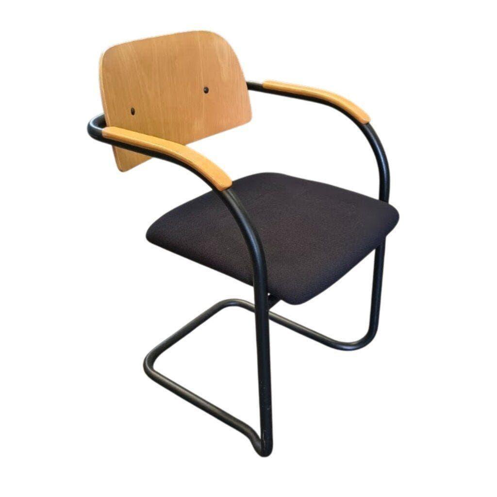 Lande Vergaderstoel Hout Zwart Slede, Huis en Inrichting, Stoelen, Gebruikt, Zwart, Ophalen of Verzenden, Vijf, Zes of meer stoelen