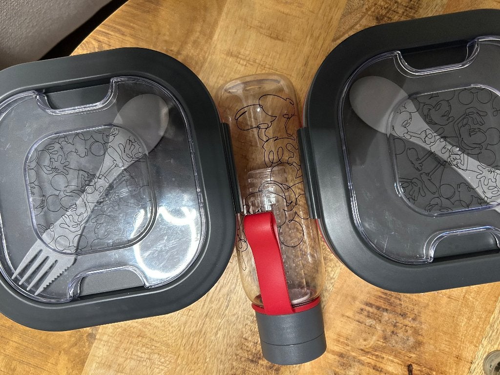Picnic / reisset / broodtrommel van mickey mouse, Ophalen of Verzenden, Mickey Mouse, Gebruikt, Beeldje of Figuurtje