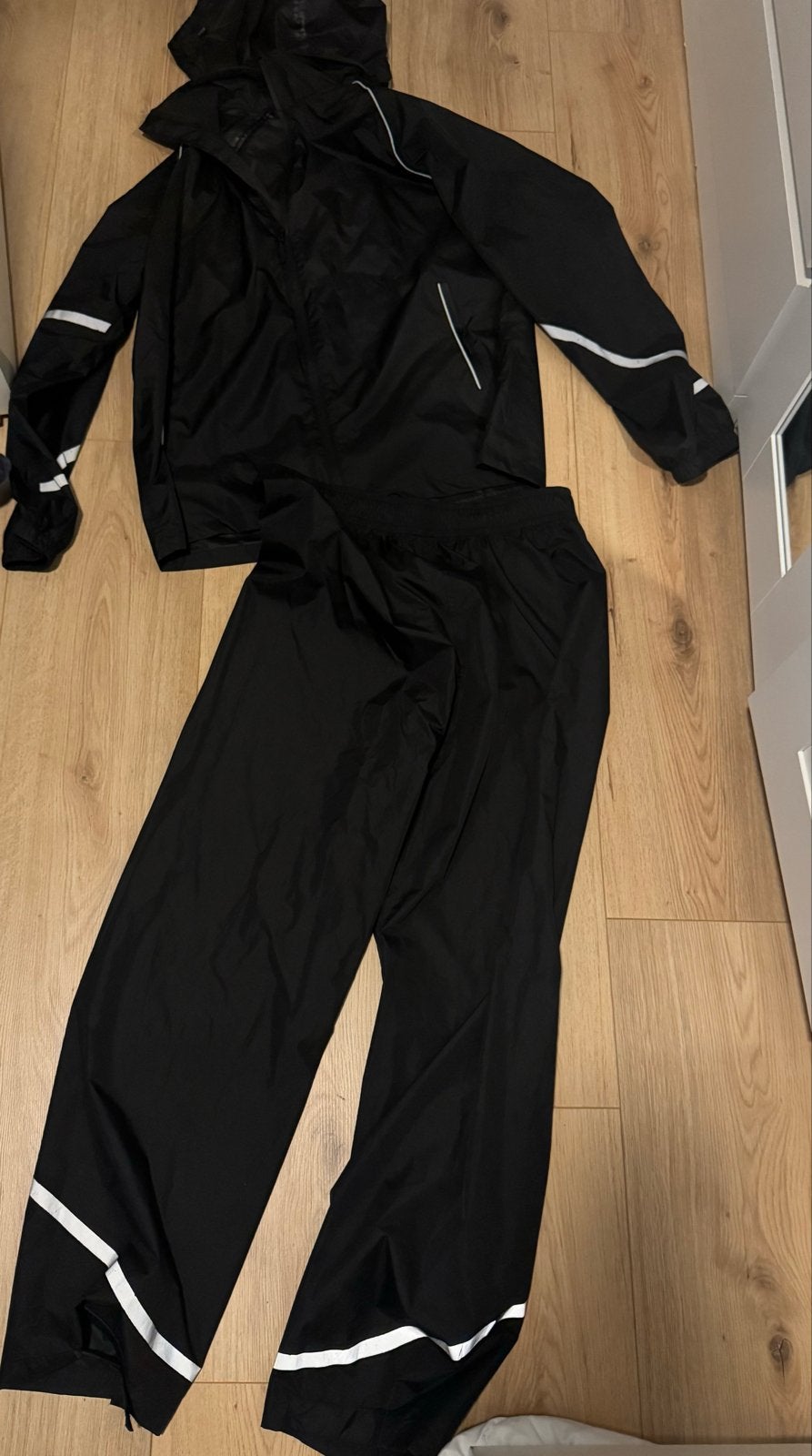 Zwart regenpak XL met reflecterende strepen - Odin mfg, Caravans en Kamperen, Regenkleding, Ophalen of Verzenden, Gebruikt, Regenbroek
