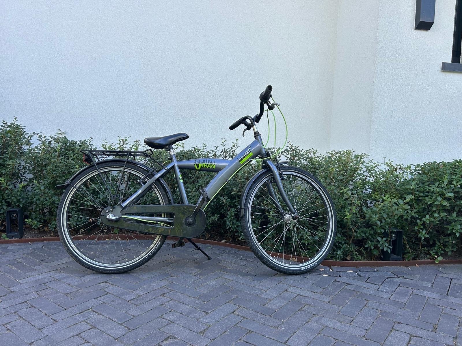 Nette fiets met terugtraprem en bagagedrager, Fietsen en Brommers, Overige merken, Terugtraprem, Gebruikt, Ophalen of Verzenden