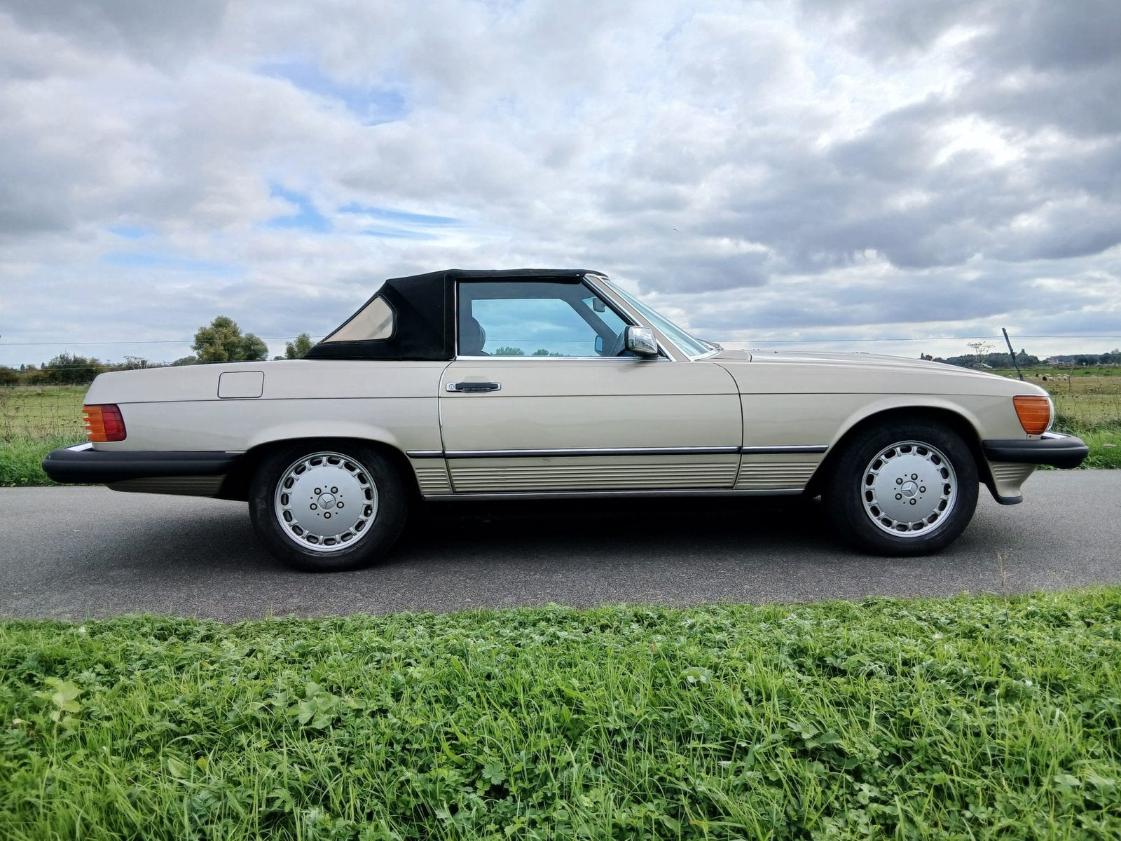 Mercedes-Benz 560SL 1986 V8 Automaat Belastingvrij topper, foto 4