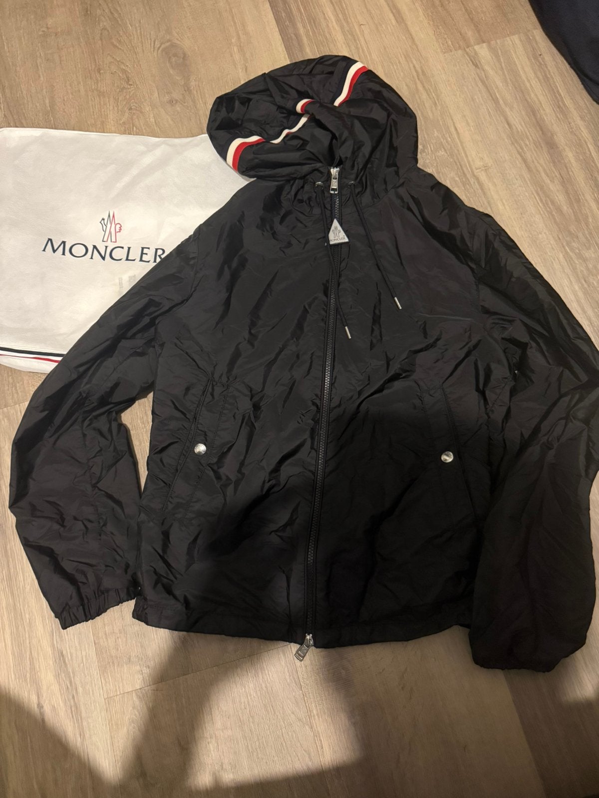 Moncler zomerjas Maat S orgineel!, Ophalen of Verzenden, Zo goed als nieuw, Zwart