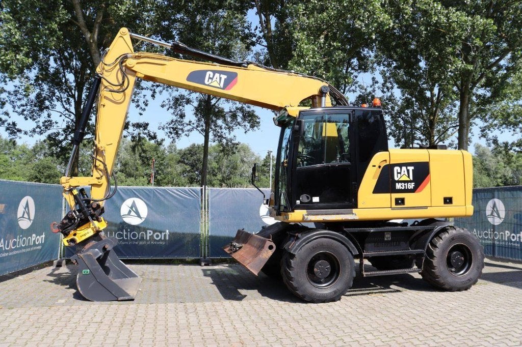 Veiling: Graafmachines en Wielladers, Zakelijke goederen, Ophalen, Graafmachine