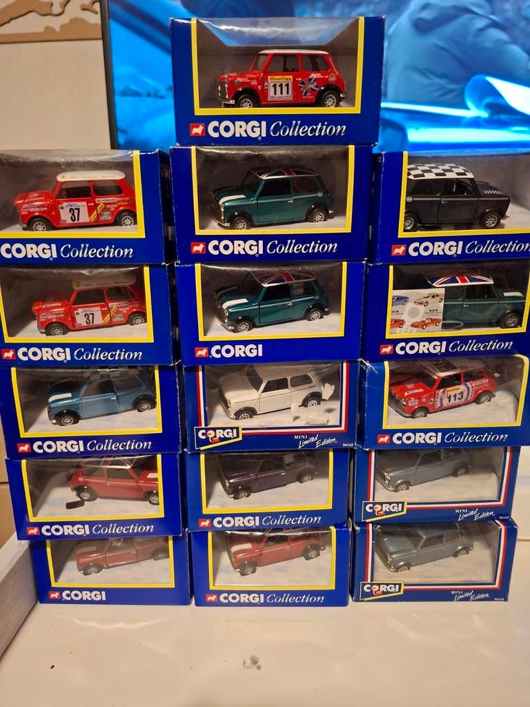 Corgi Collection Klassieke Mini's, Hobby en Vrije tijd, Modelauto's | 1:43, Ophalen of Verzenden, Nieuw, Auto, Overige merken