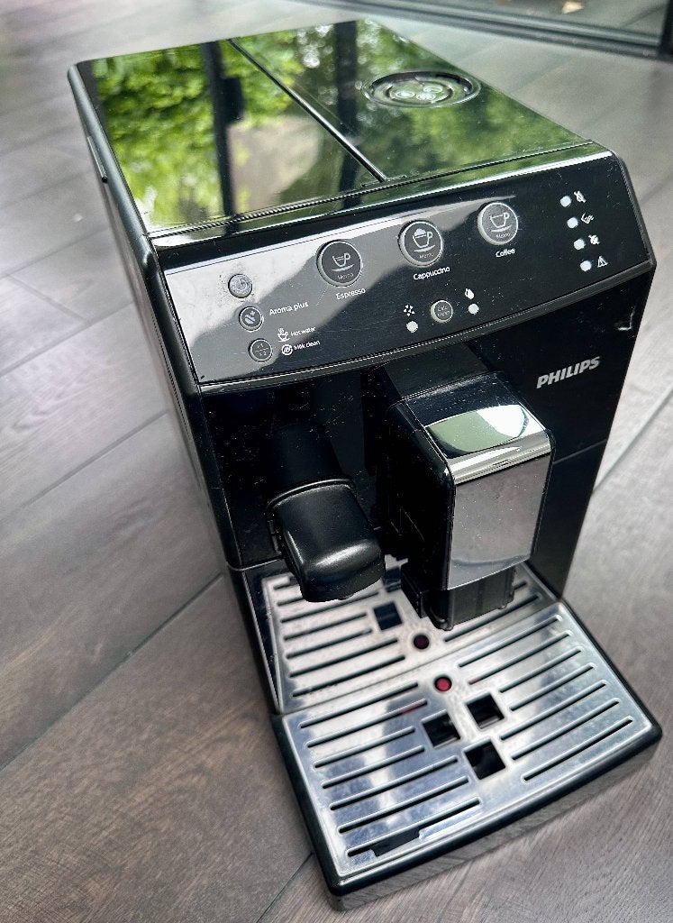 Philips 3000 series Volautomatische espressomachine HD8830, Gebruikt, Espresso apparaat, 10 kopjes of meer, Koffiebonen