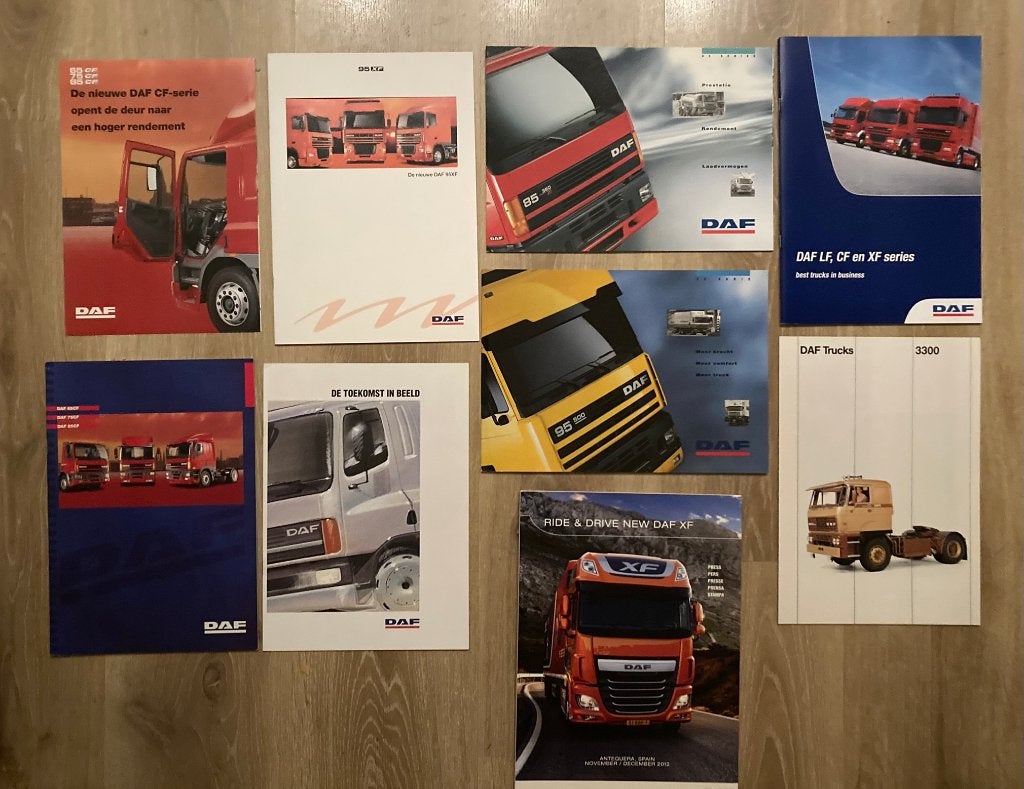 Partij van negen Folders DAF Trucks, Boeken, Verzenden, Zo goed als nieuw, Overige merken, DAF