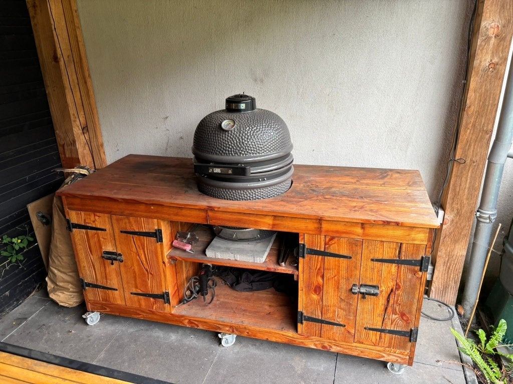 Handgemaakte BBQ buitenkeuken op wieltjes ideaal voor kamado, Ophalen, Gebruikt, Houtskool, Grill Guru