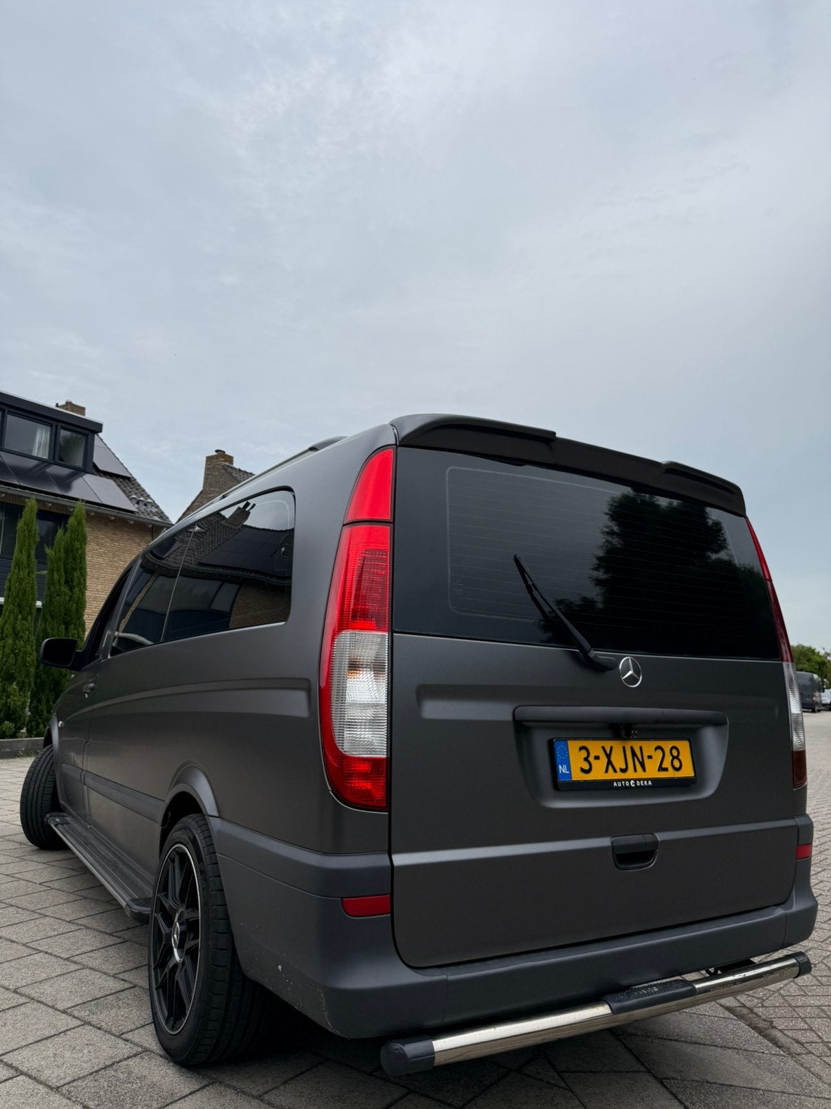Topper van een Mercedes-Benz Vito 2.1 110 CDI XL 2014 Grijs, 13 km/l, Achterwielaandrijving, 2000 kg, 255 €/maand