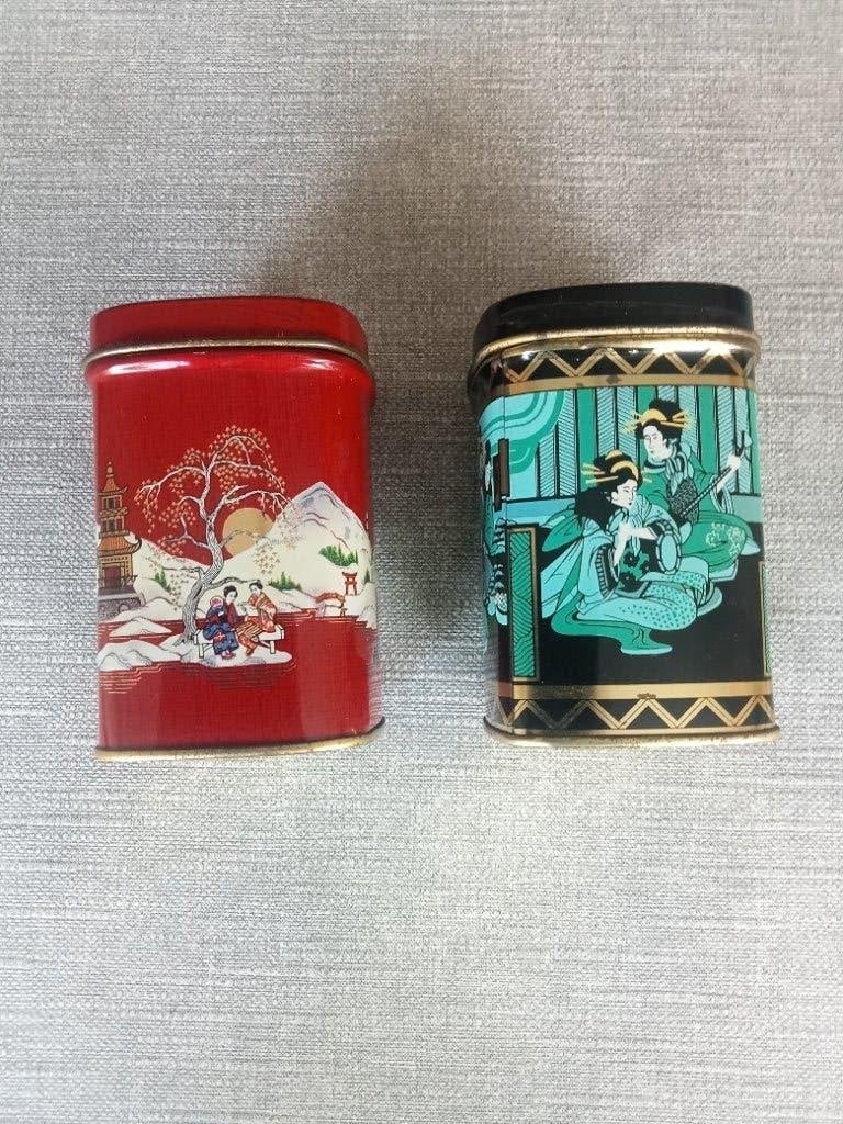 Thee doosjes. Aziatische afbeeldingen + inhoud, Verzamelen, Ophalen of Verzenden, Zo goed als nieuw, Thee, Overige merken