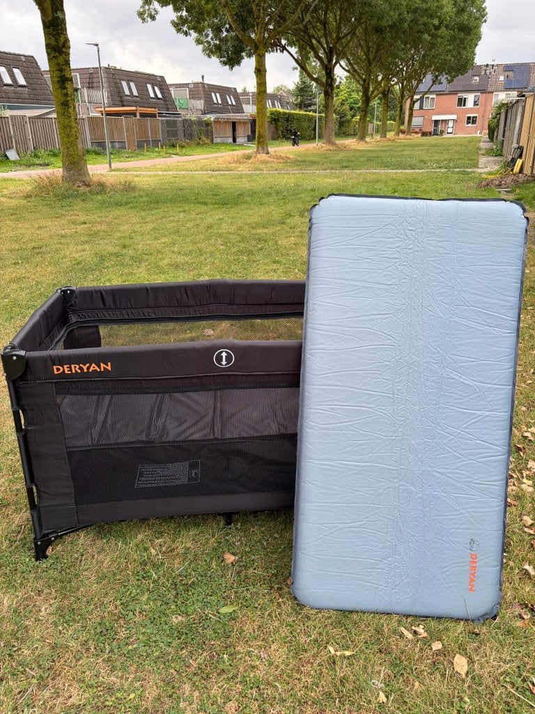 Deryan Campingbed met verschoonblad en bodemverhoger, Ophalen, Zo goed als nieuw, Reisbedje