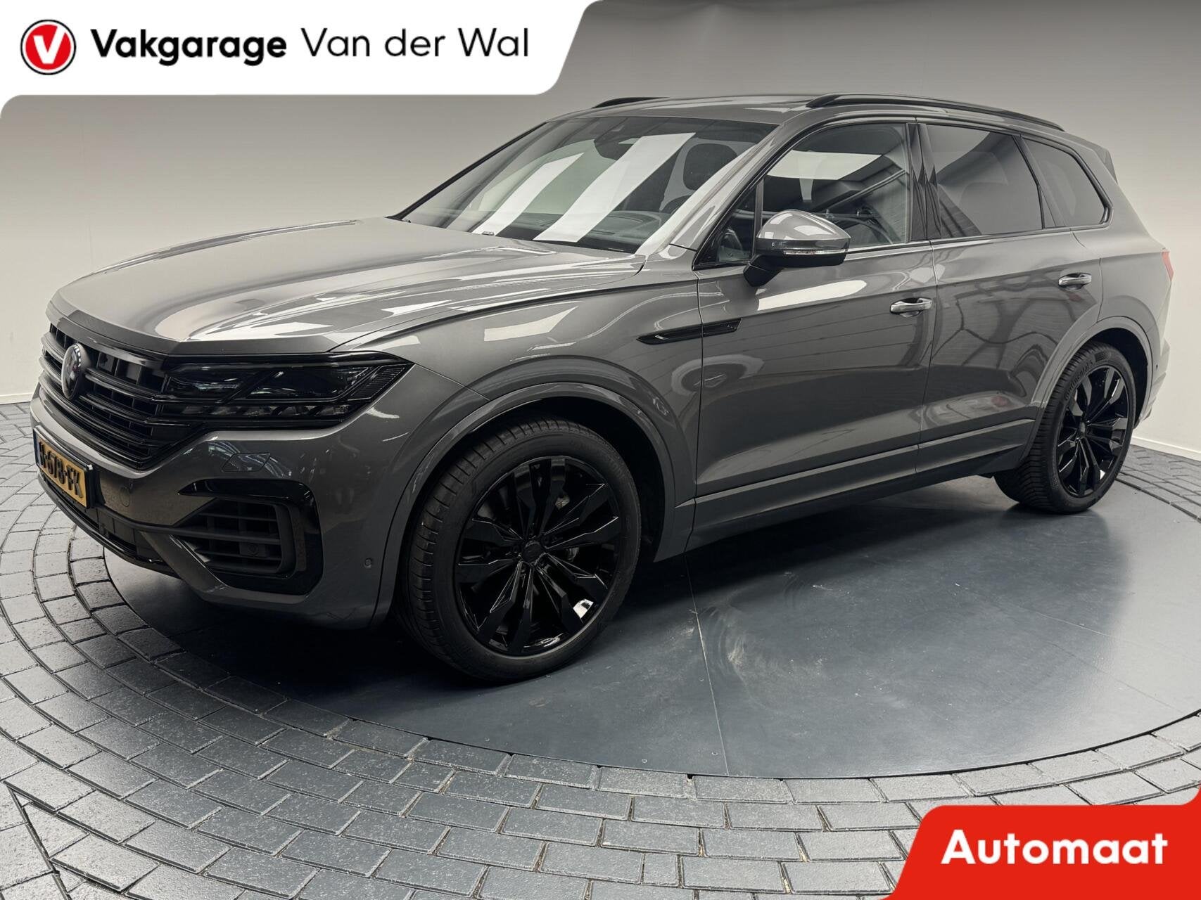 Volkswagen Touareg 3.0 TSi DSG R-Line 4Motion Navigatie-Pano, Auto's, Automaat, Gebruikt, 2995 cc, Met garantie (alle)