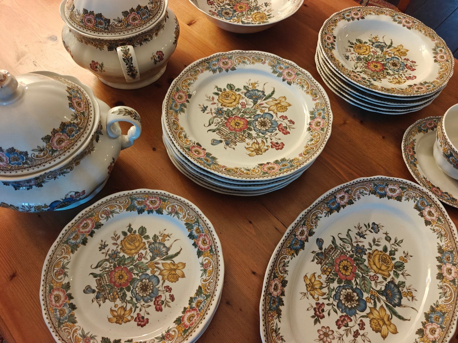 Prachtig 23-delig Royal Winterling Marktleuthen servies ZGAN, Antiek en Kunst, Ophalen