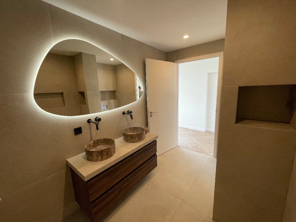 Badkamer Verbouwen? Binnen 1 Week Mogelijk | Gratis Offerte, Diensten en Vakmensen, Garantie, Verbouw of Aanbouw
