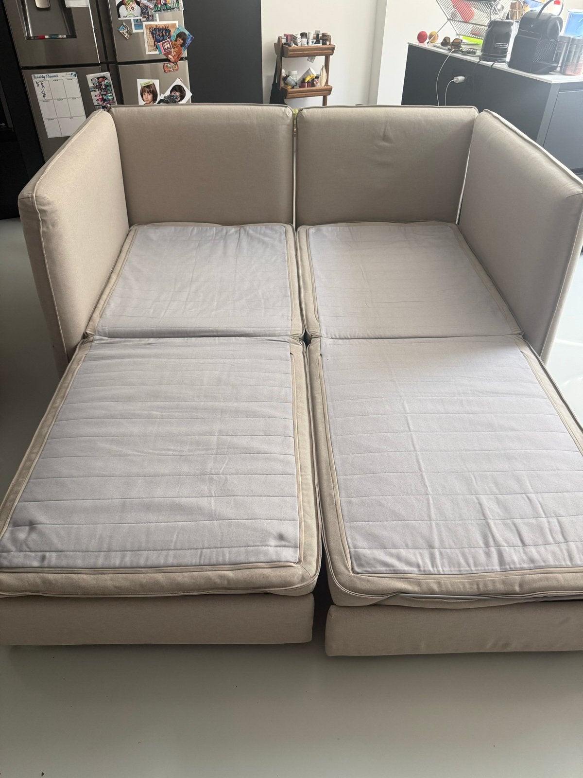 Modulaire slaapbank met aanpasbare armleuningen, Ophalen, Beige, Tweepersoons, Zo goed als nieuw