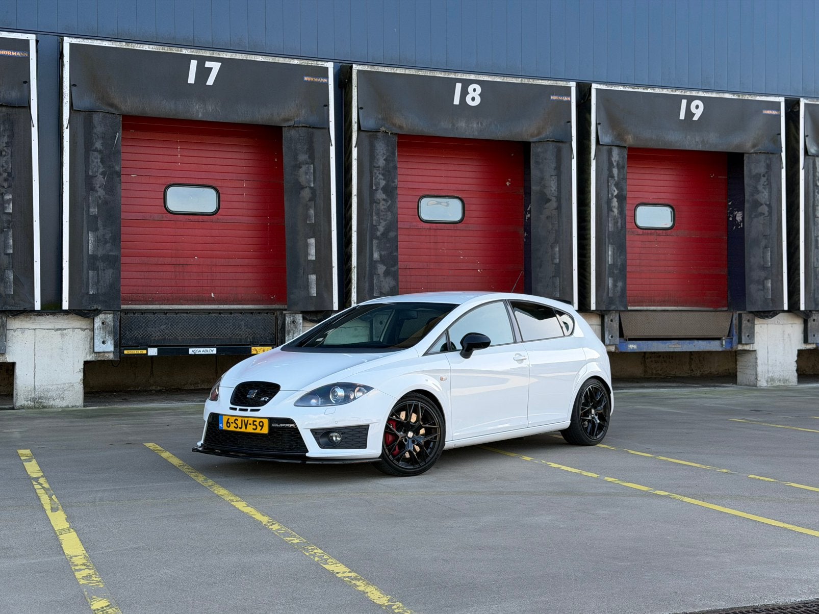 Seat Leon Cupra R 2012, Auto's, Voorwielaandrijving, 1984 cc, Leon, Wit