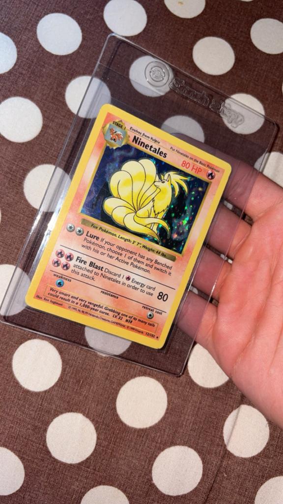 Shadowless holo ninetales base 12/102 pokemon kaart 1995 oud, Ophalen of Verzenden, Zo goed als nieuw