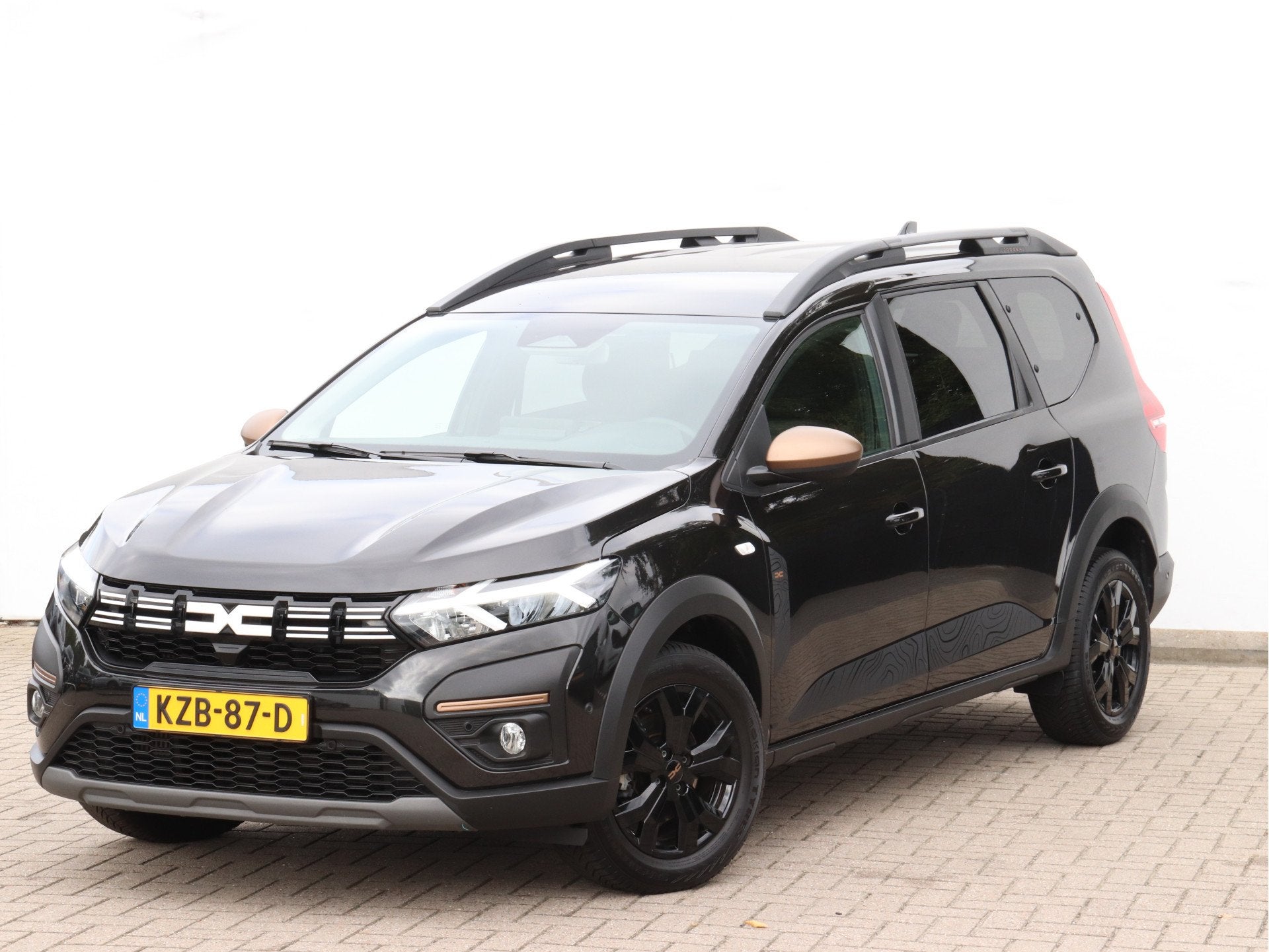 Dacia Jogger 1.0 TCe 110PK Extreme 7P PACK NAVI / ALLE OPTIE, Auto's, Voorwielaandrijving, Stof, Gebruikt, 400 kg