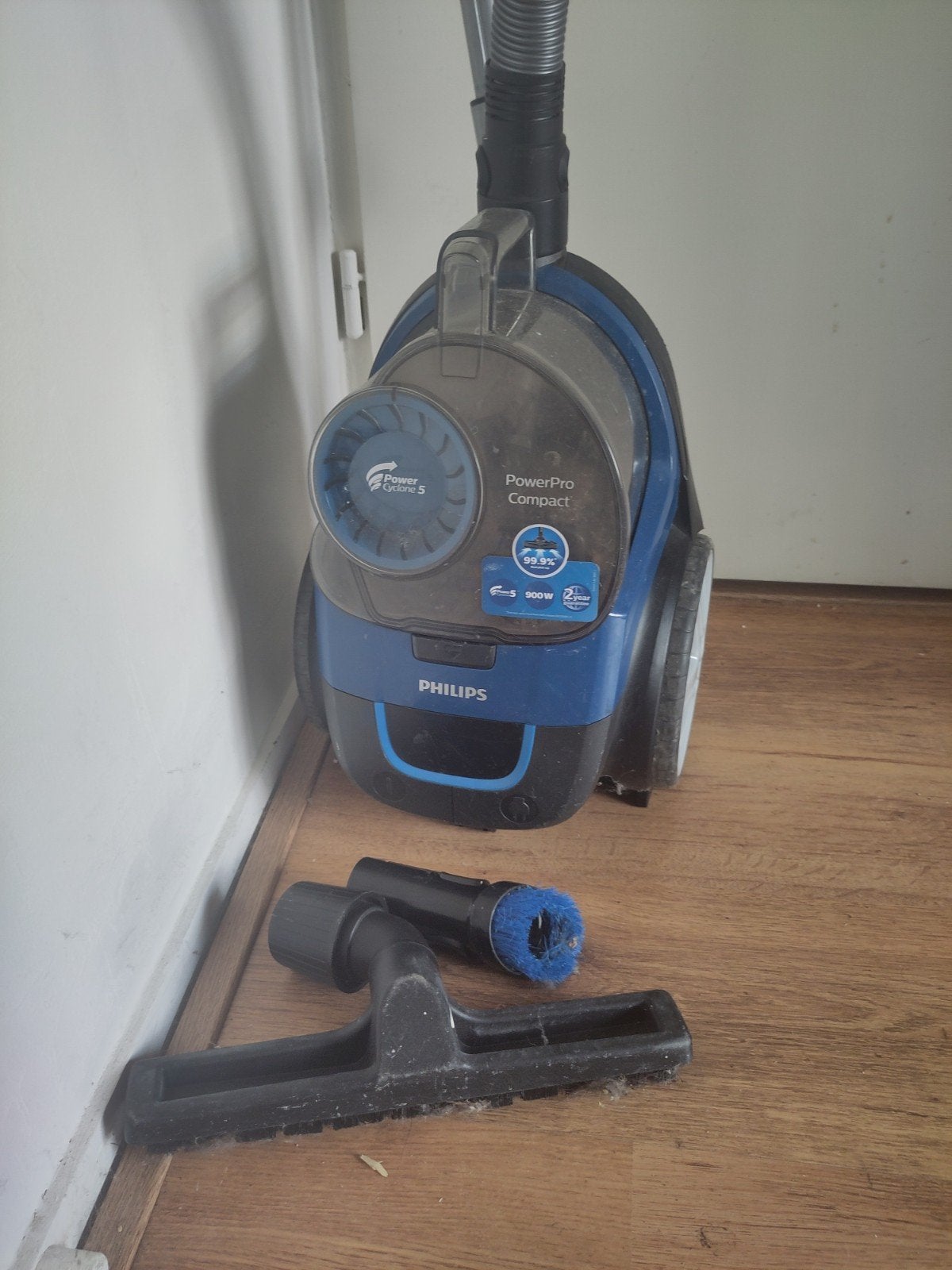 Philips PowerPro Compact Stofzuiger - 900W, Witgoed en Apparatuur, Stofzuigers, Gebruikt, Sledestofzuiger, Philips, Minder dan 1200 watt