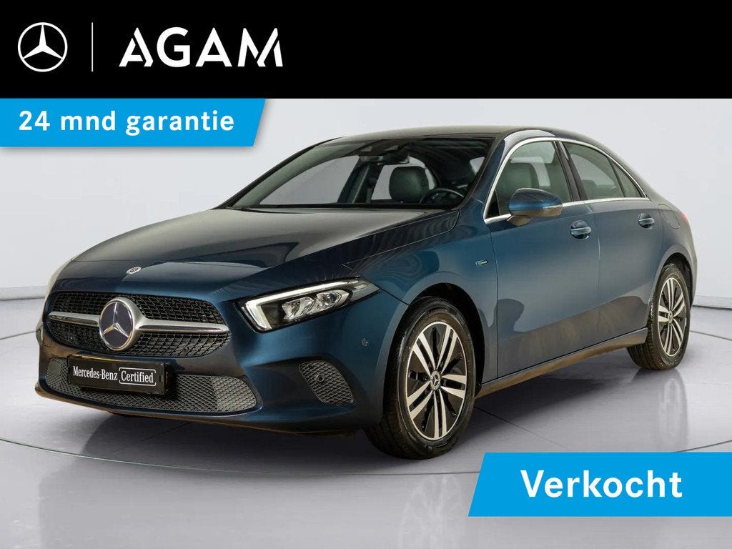 Mercedes-Benz A-Klasse Limousine 250 e Business Solution Lux, Auto's, Mercedes-Benz, Gebruikt, 4 cilinders, 16 kWh, Blauw