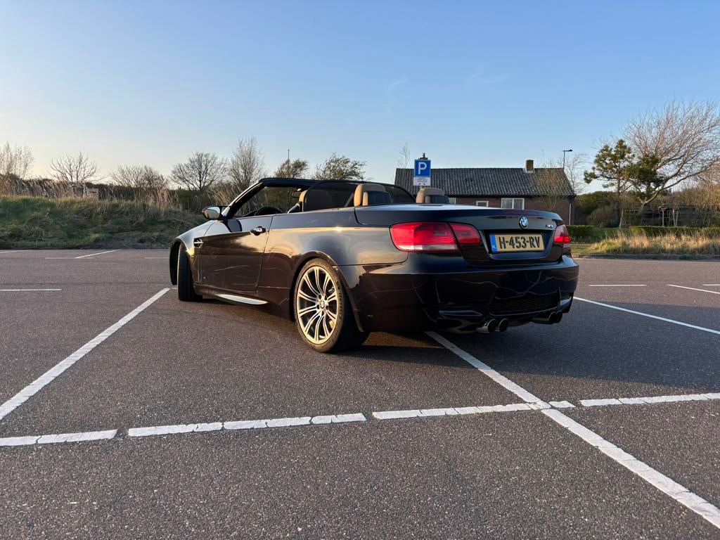 BMW M3 Cabrio (E93) –Saphirschwarz | DCT | Eisenmann exhaust, Automaat, Achterwielaandrijving, 8 cilinders, Cabriolet