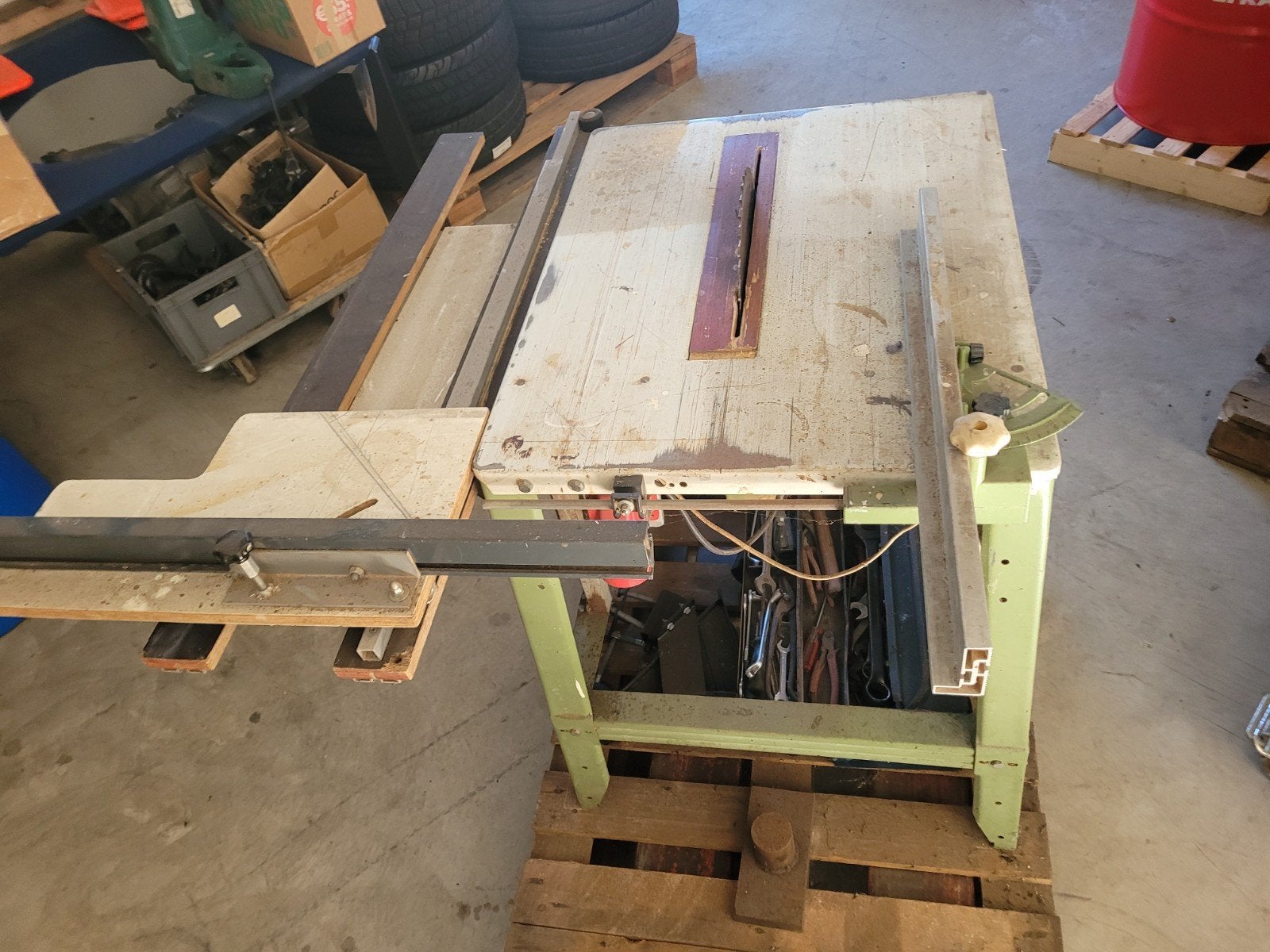 zaagtafel cirkelzaag tafel, Doe-het-zelf en Verbouw, Gereedschap | Zaagmachines, Ophalen, Gebruikt, Cirkelzaag, 30 tot 70 mm