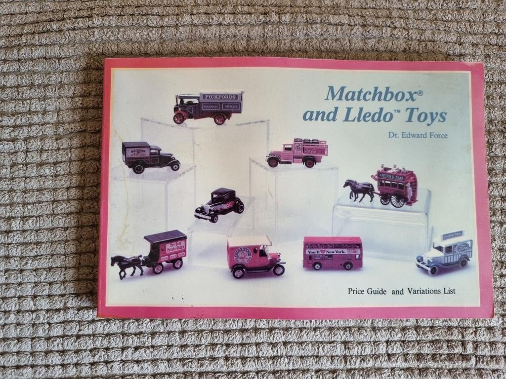 Uniek naslagwerk: Matchbox en Lledo modellen (vintage), Boeken, Ophalen of Verzenden, Gelezen, Overige merken