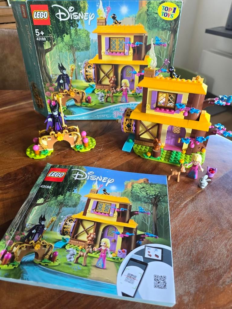 LEGO Disney Princess 43188 Aurora's boshut, Lego, Ophalen of Verzenden, Zo goed als nieuw, Complete set