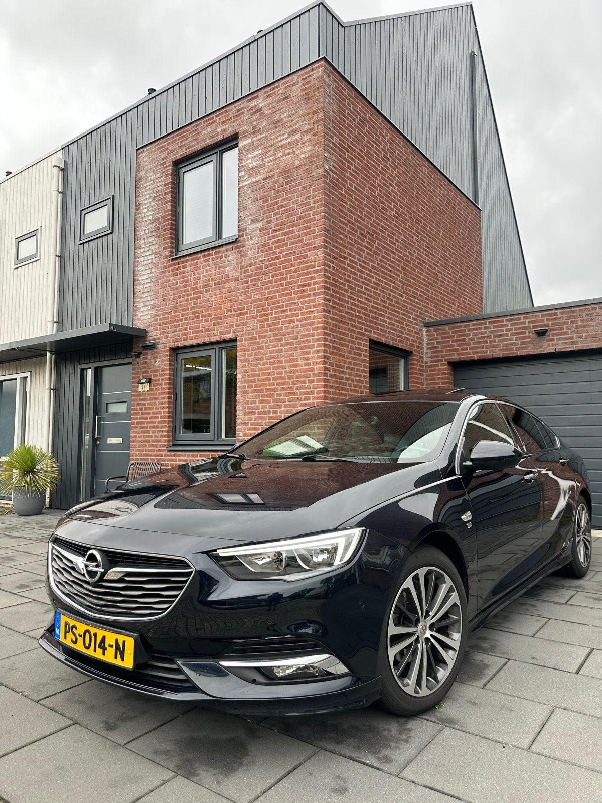 Opel Insignia OPC Line 1.5 Turbo 165pk Aut 2017, Auto's, 164 pk, 4 cilinders, 700 kg, Blauw