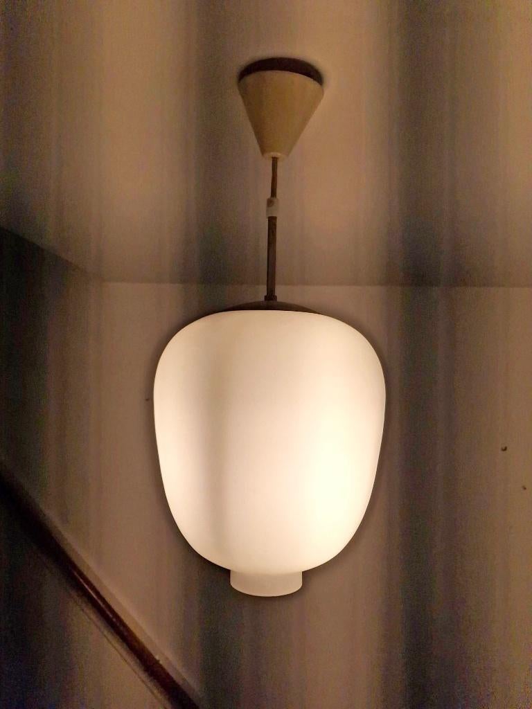 Hanglamp opaline glas jaren 50, Huis en Inrichting, Lampen | Hanglampen, Ophalen of Verzenden, Zo goed als nieuw, Glas, Minder dan 50 cm
