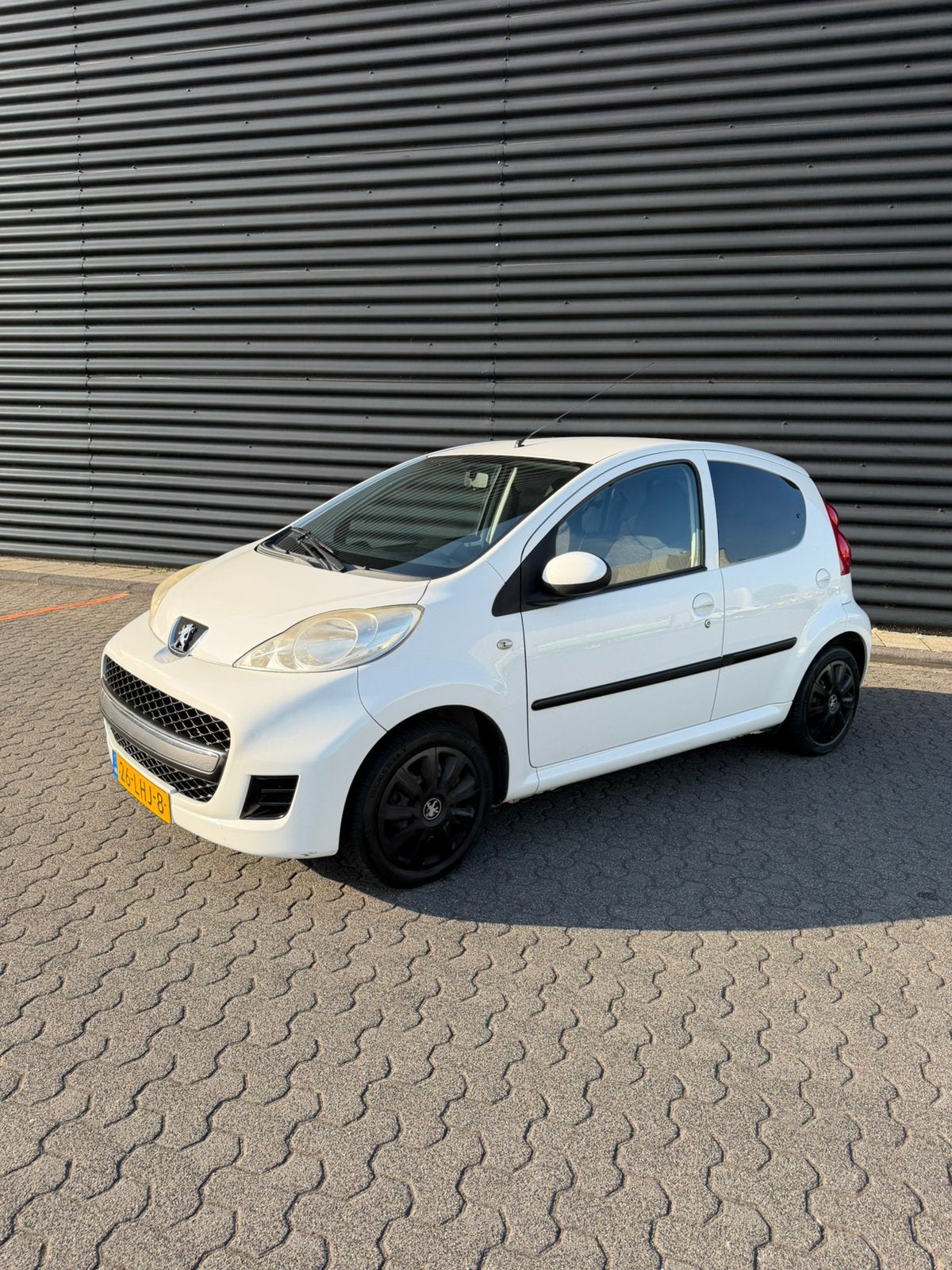 Peugeot 107 bj. 1.0 12V 2010 2e eigenaar 125000km 5 DR, Voorwielaandrijving, Stof, Wit, Handgeschakeld