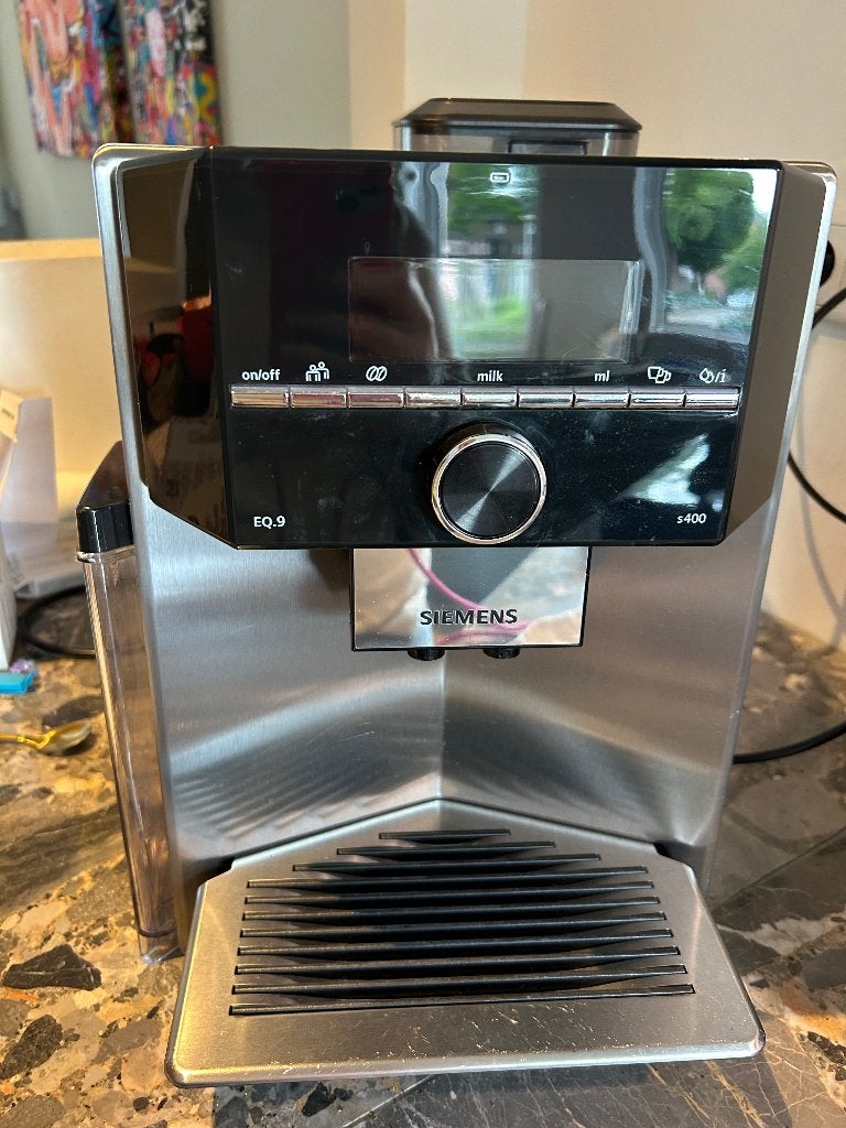 Siemens eq9 s400, Witgoed en Apparatuur, Koffiezetapparaten, Ophalen, Afneembaar waterreservoir, Gebruikt, Koffiemachine