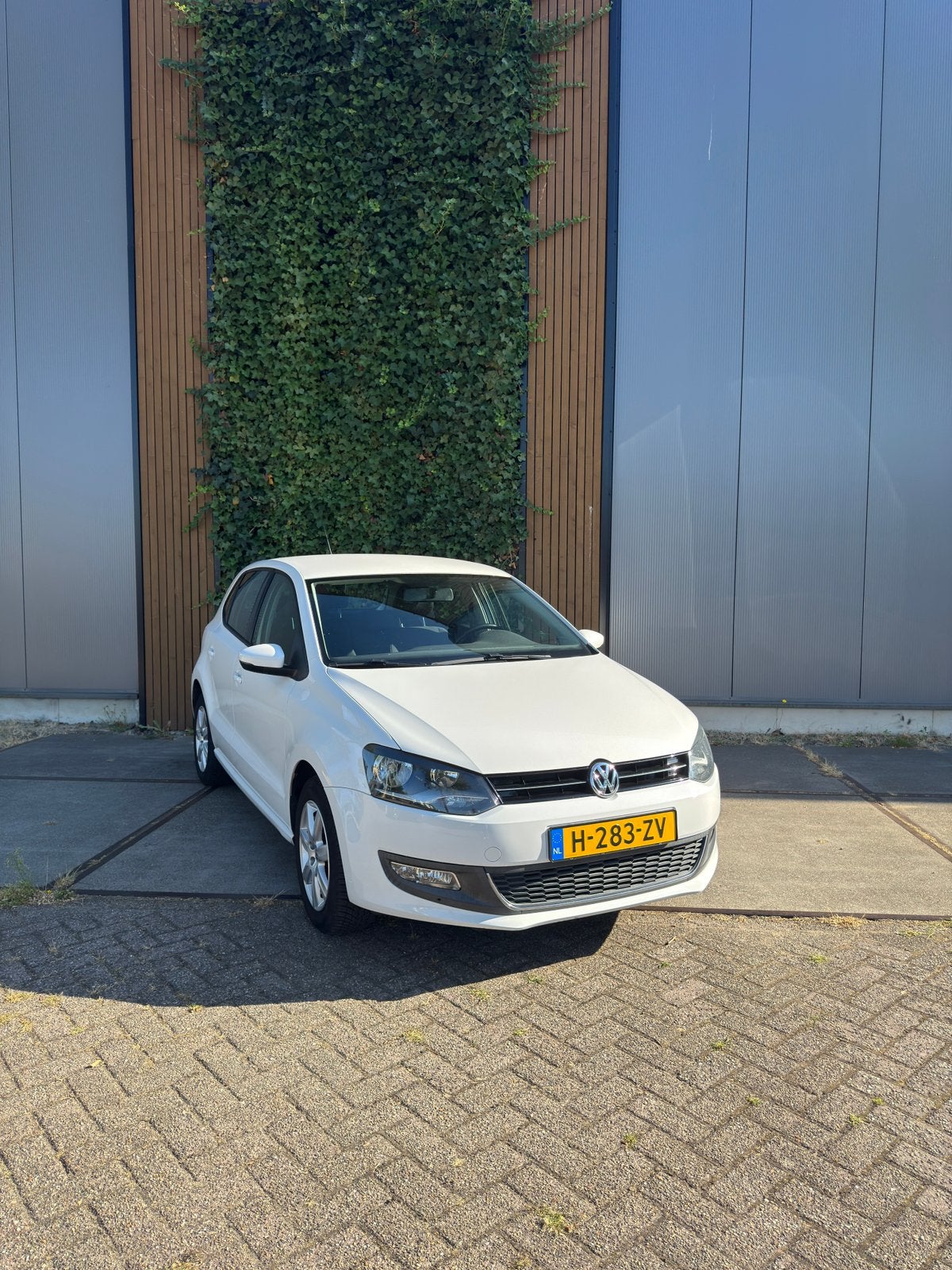 Volkswagen Polo 1.2 TSI 77KW 2013 Wit, Voorwielaandrijving, Stof, 40 €/maand, Zwart