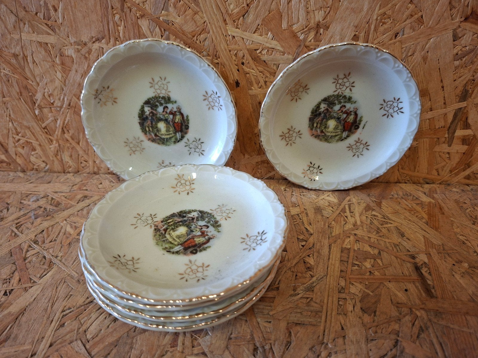 Setje oude kleine bordjes,vintage bordjes, Ophalen of Verzenden, Huis en Inrichting