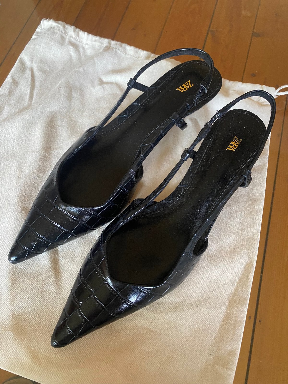 Zwarte pumps mt 38, Ophalen of Verzenden, Zo goed als nieuw, Zwart