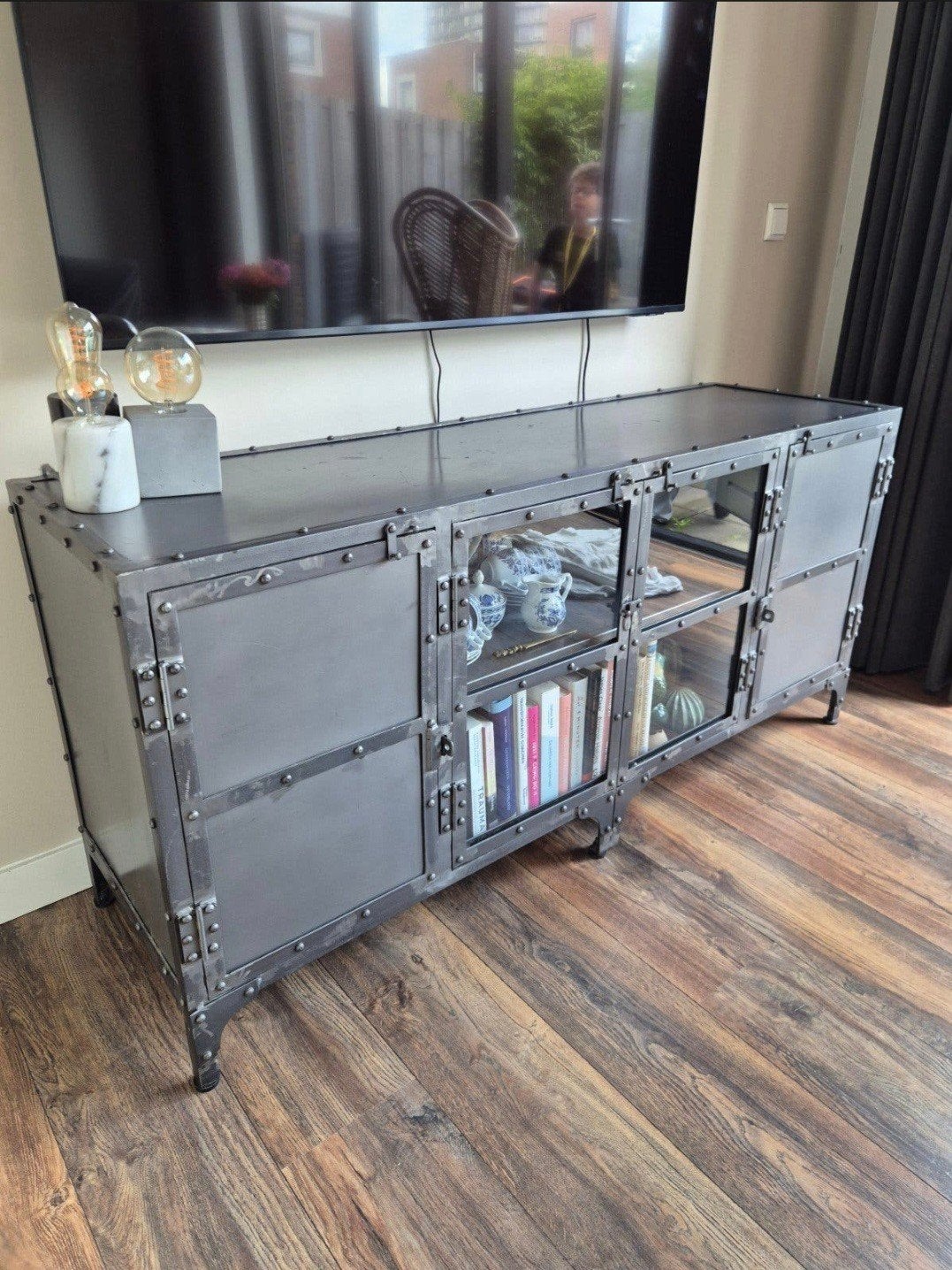 Industriële metalen kast - tv meubel, Ophalen, Gebruikt, 100 tot 150 cm, 150 tot 200 cm