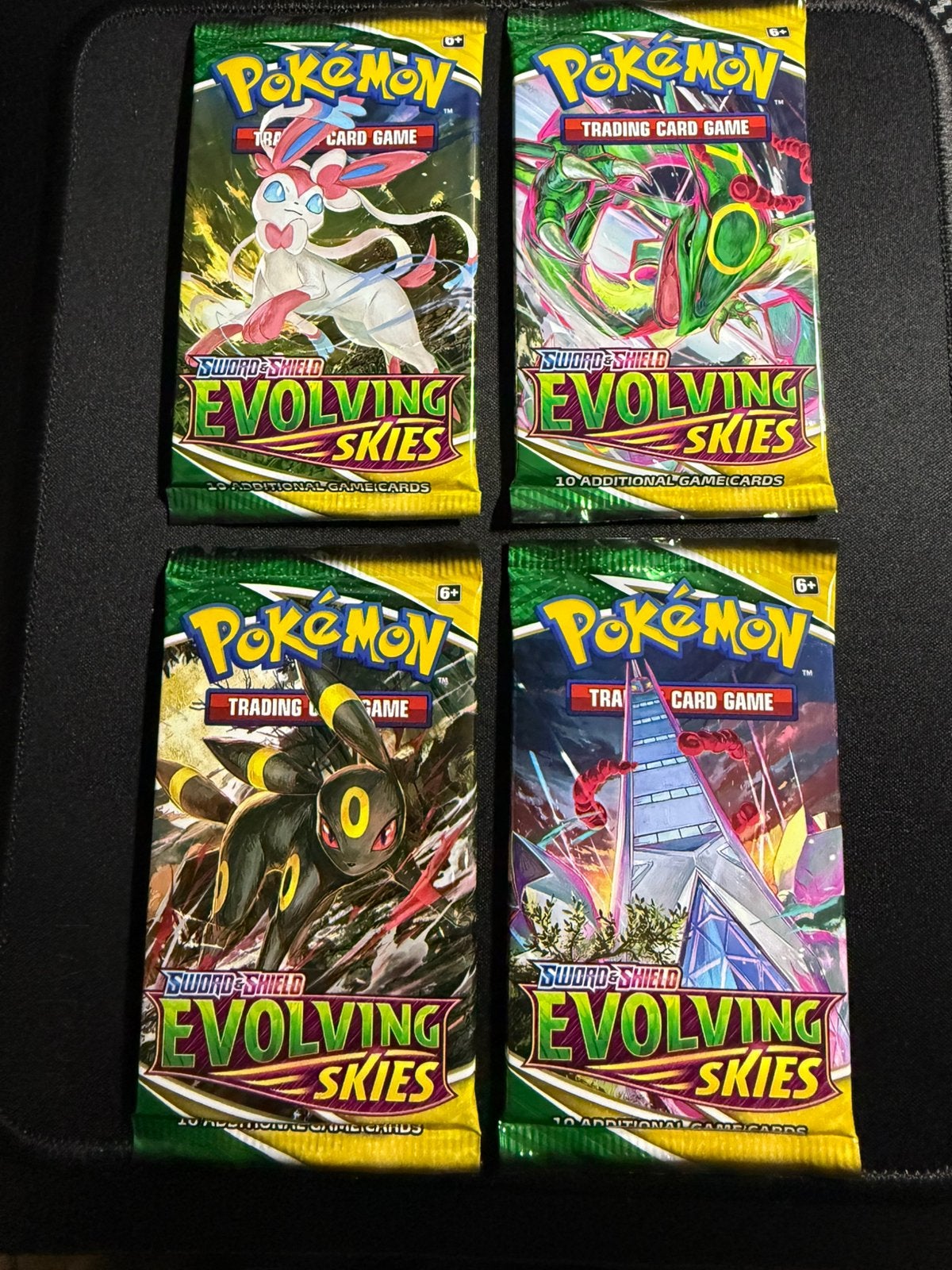 Evolving skies art set compleet pokemon, Ophalen of Verzenden, Zo goed als nieuw