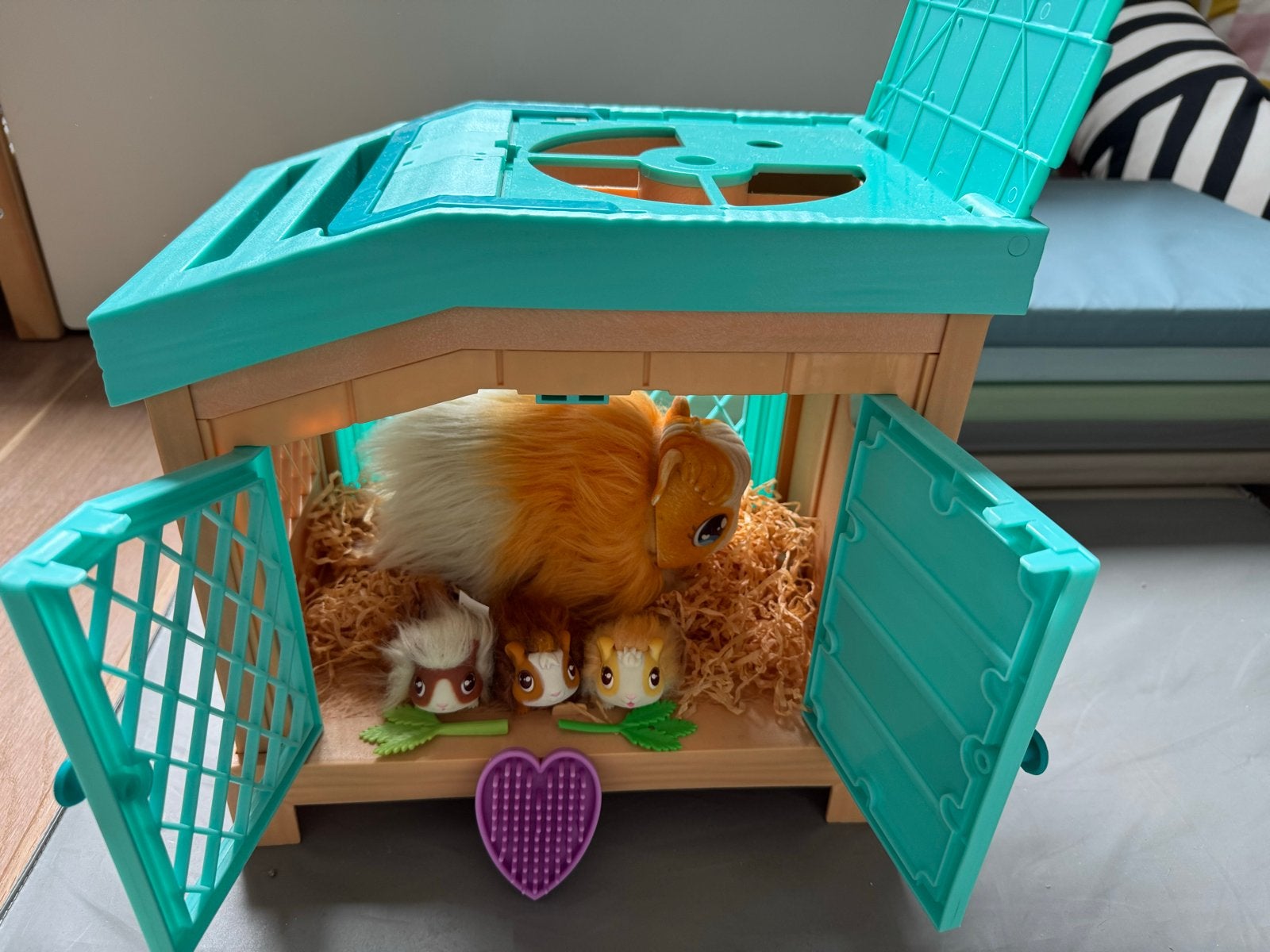Little Live Pets My Pet Piggie Speelhuis met cavia's, Ophalen of Verzenden, Zo goed als nieuw, Jongen of Meisje