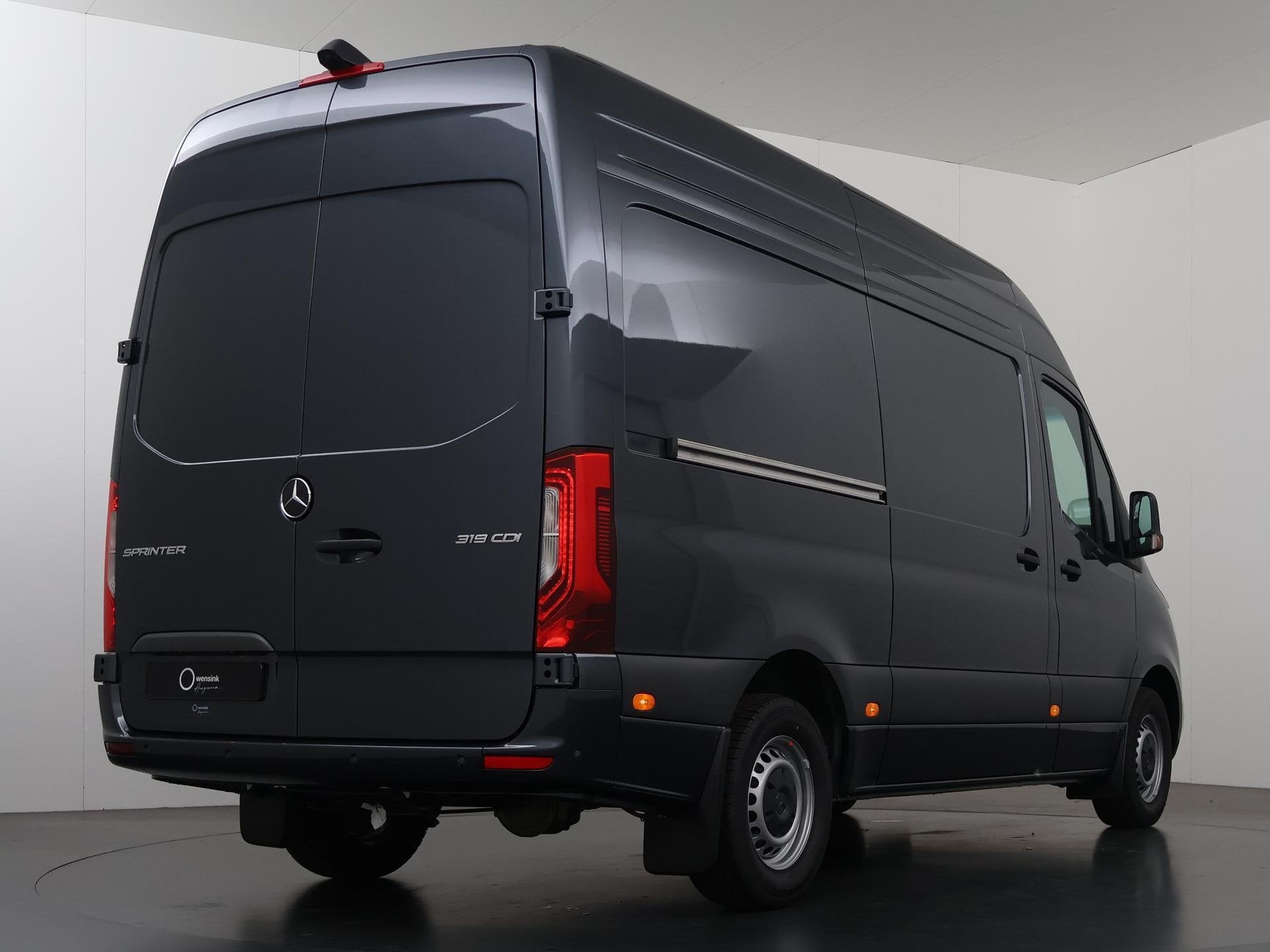 Mercedes-Benz Sprinter 319 L2H2 RWD SELECT | LED | NAVIGATIE, Automaat, Bedrijf, Diesel, 2256 kg