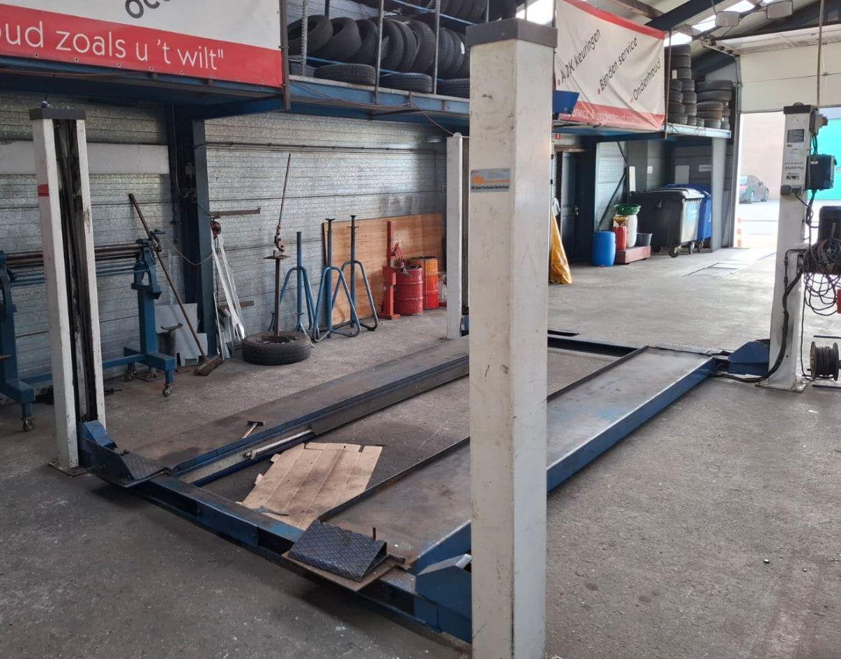 Autobrug 3500kg - Robuuste 4-koloms hefbrug, Auto diversen, Ophalen, Gebruikt