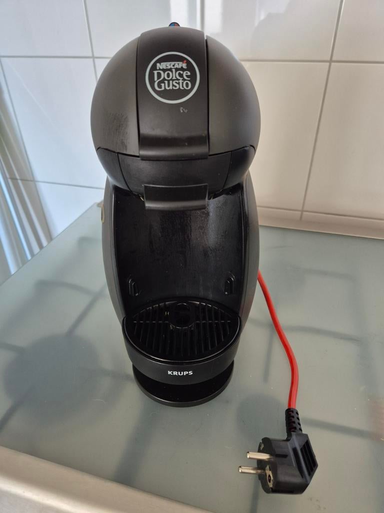 Nescafé Dolce Gusto Krups koffiezetapparaat, Witgoed en Apparatuur, Koffiezetapparaten, Ophalen, Koffiepads en cups, Gebruikt