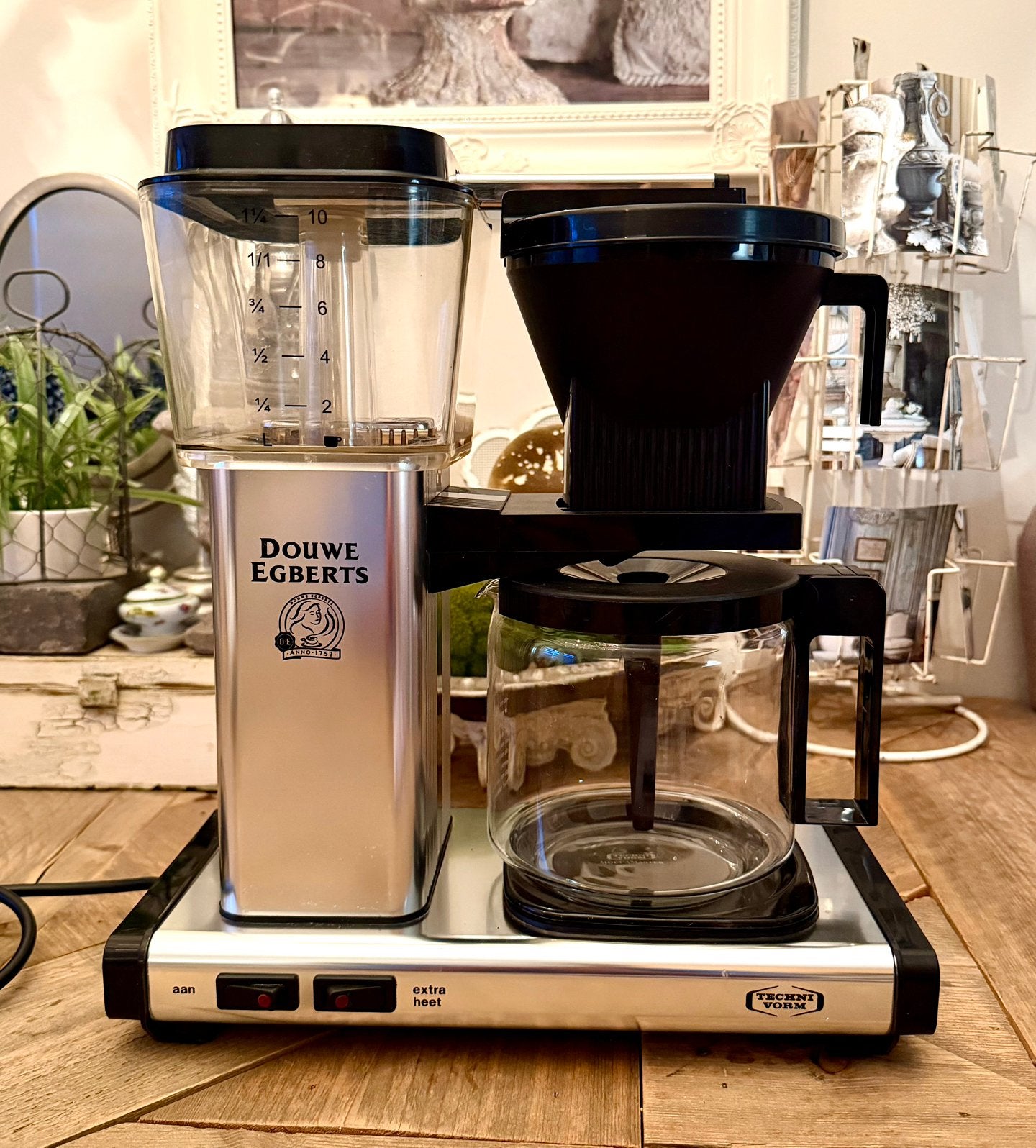 Douwe Egberts Technivorm!(NIEUWSTAAT), Witgoed en Apparatuur, 10 kopjes of meer, Koffiemachine, Gemalen koffie, Ophalen of Verzenden
