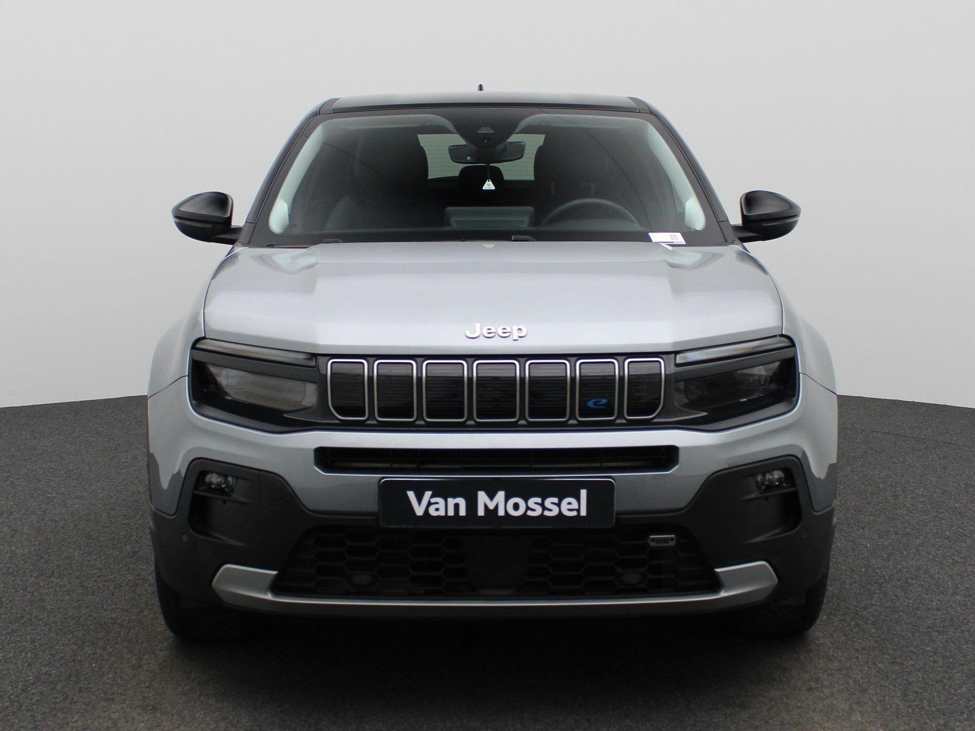 Jeep Avenger 1st Edition 54 kWh | Navigatie | Camera | Stoel, Auto's, Jeep, Gebruikt, 334 min, 156 pk, Leder en Stof