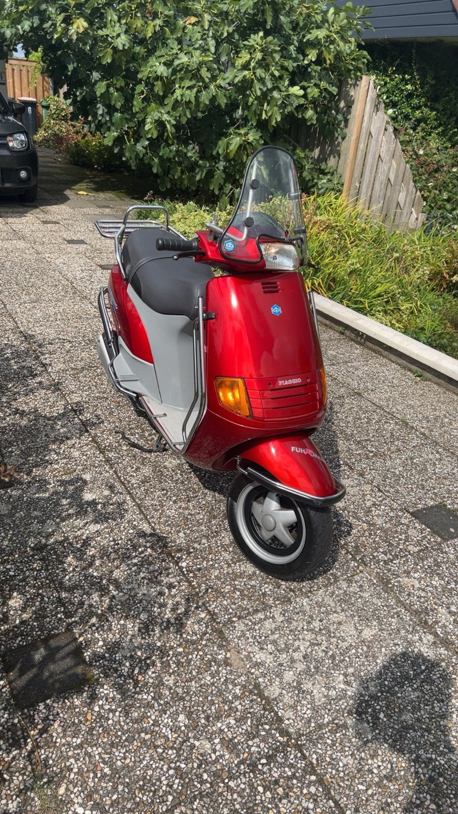 Piaggio SKR in nieuwstaat, Duitse papieren, Fietsen en Brommers, Scooters | Piaggio, Ophalen, Zo goed als nieuw, Benzine, Overige modellen