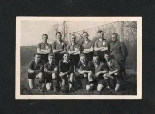 Voetbalplaatje Oranje Nassau Groningen 1939 (68)., Ophalen of Verzenden, Zo goed als nieuw